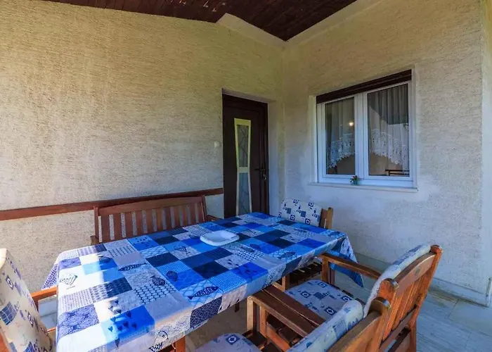 Near In 54969 تْسْغيكفانِتْسا